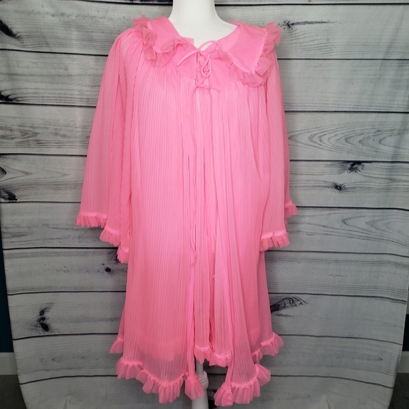 Other - Vintage 60's 70's bubblegum pink sleep dres